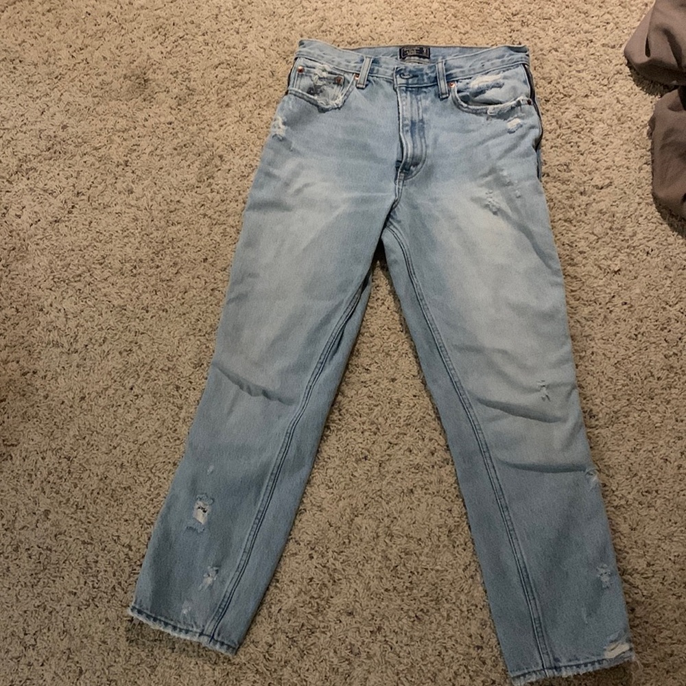 A&F High Rise Mom Jean, size 6R